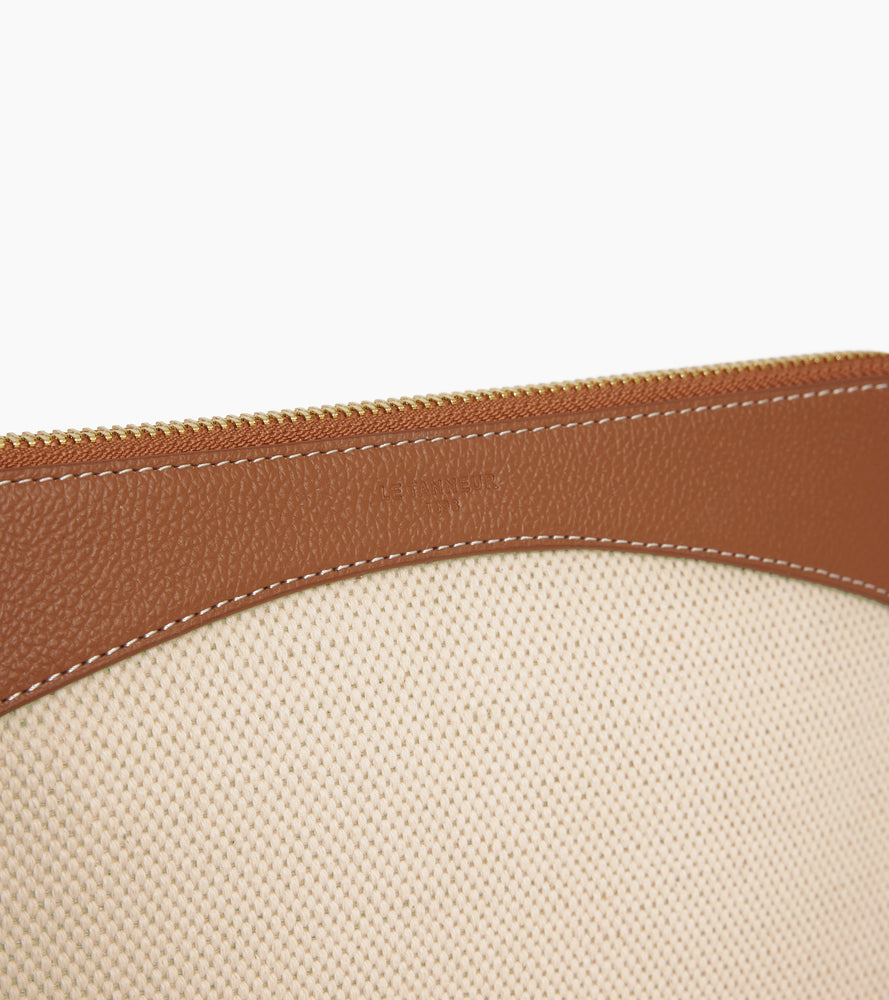 Kleine Tasche aus Baumwoll-Canvas und genarbtem Leder mit Reißverschluss