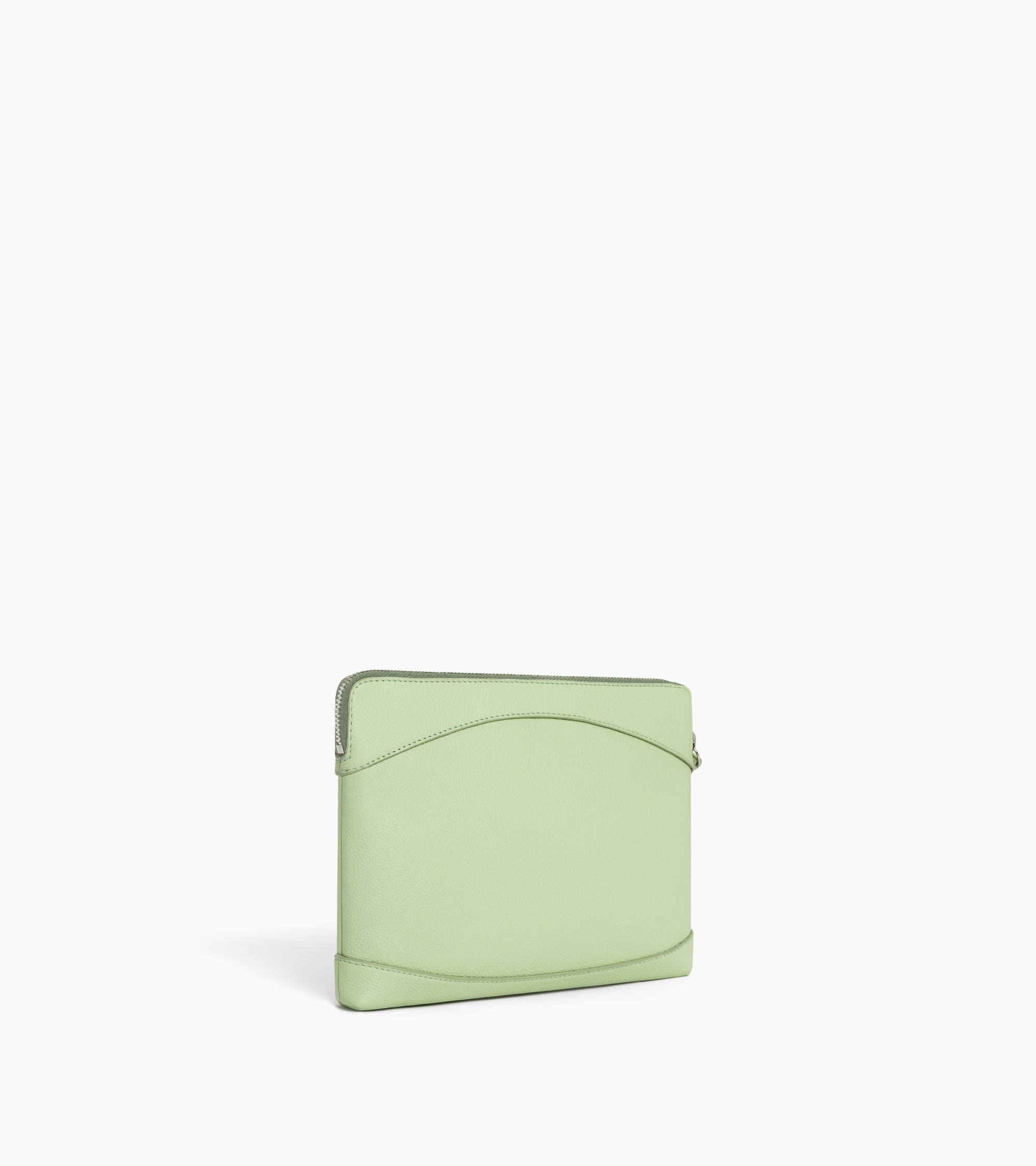 Kleine Tasche aus genarbtem Leder mit Reißverschluss