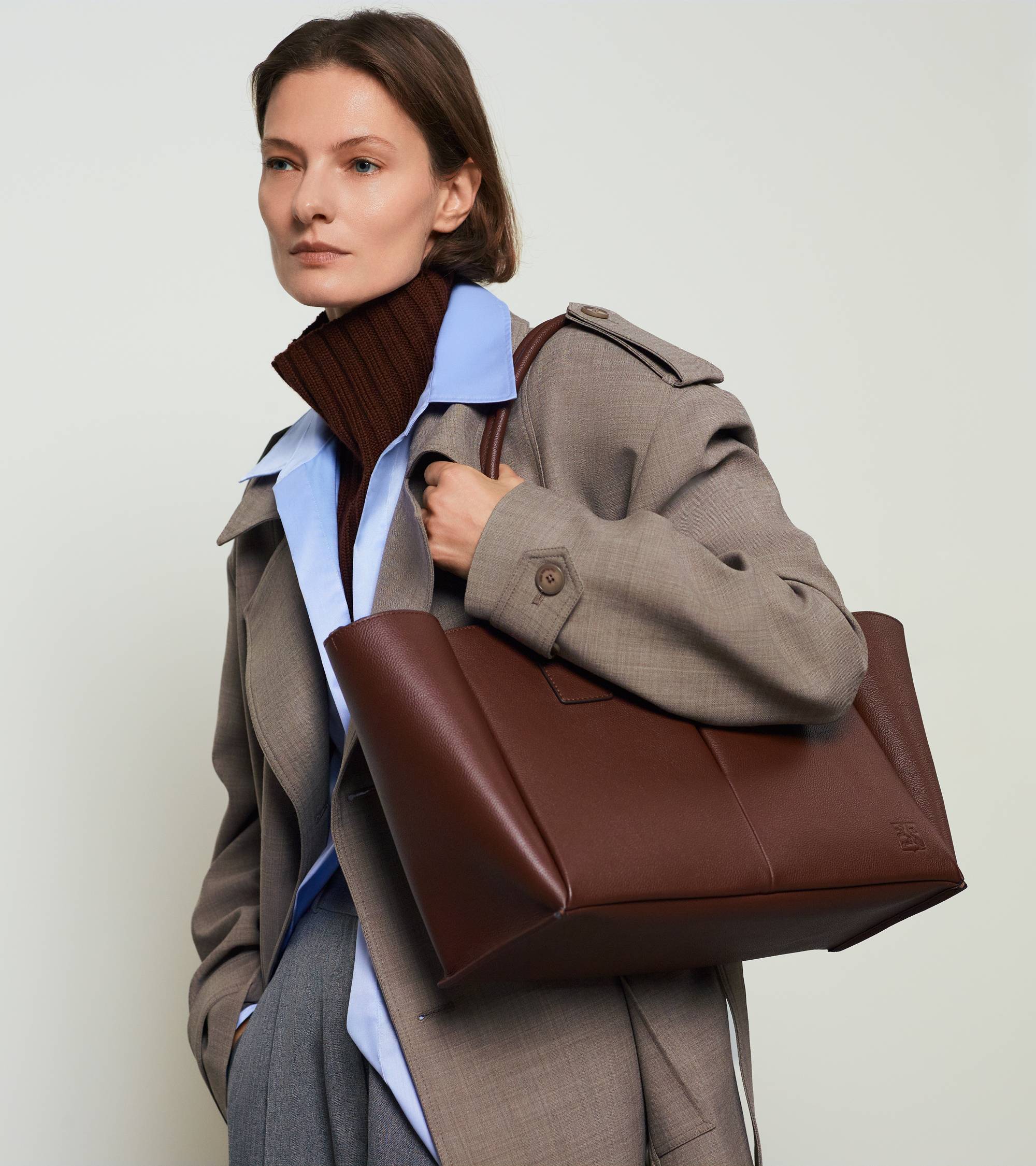 Bolso tote grande Elena de cuero texturizado