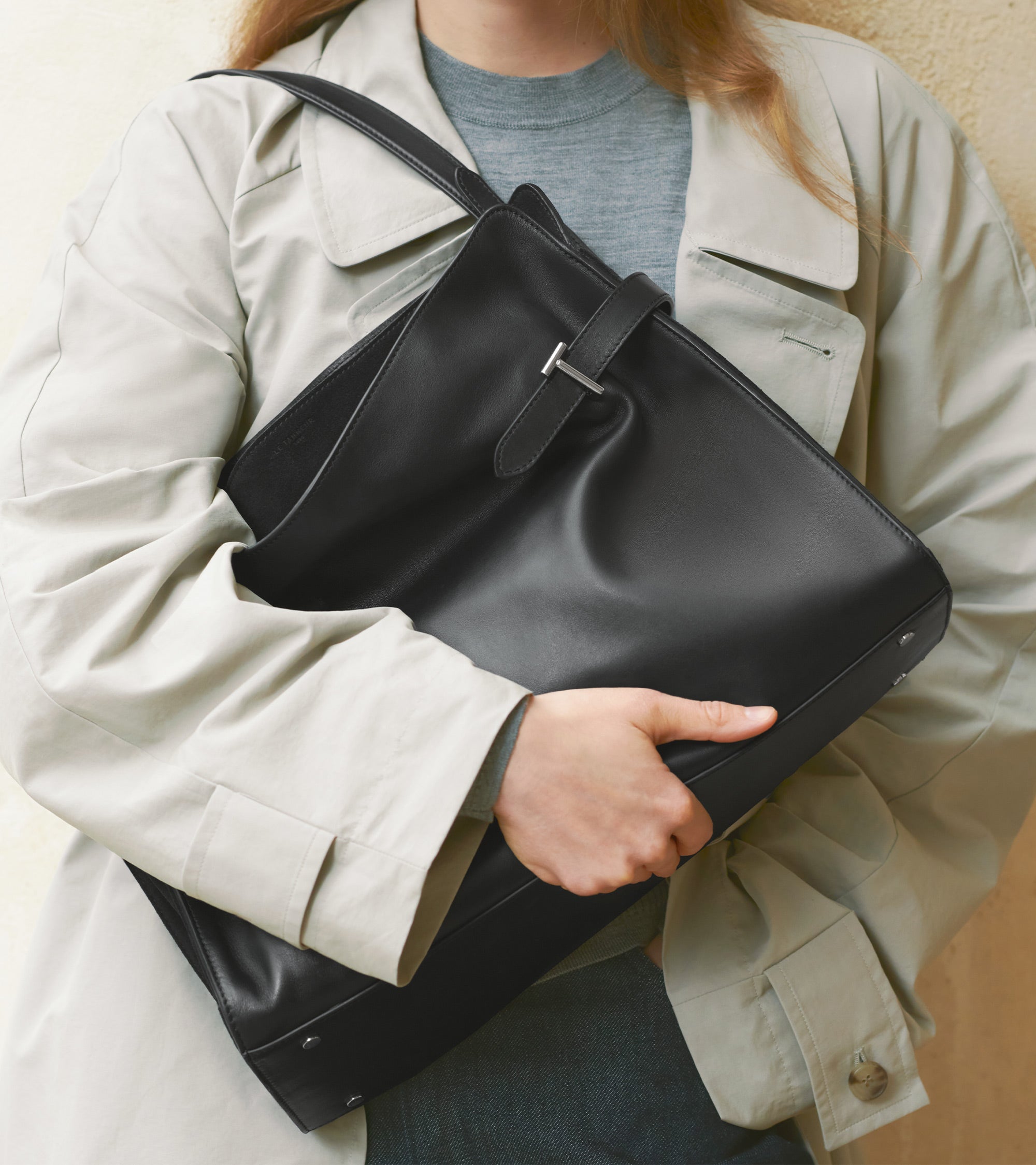 Bolsa de hombro modelo maxi Emie en cuero liso y nobuk