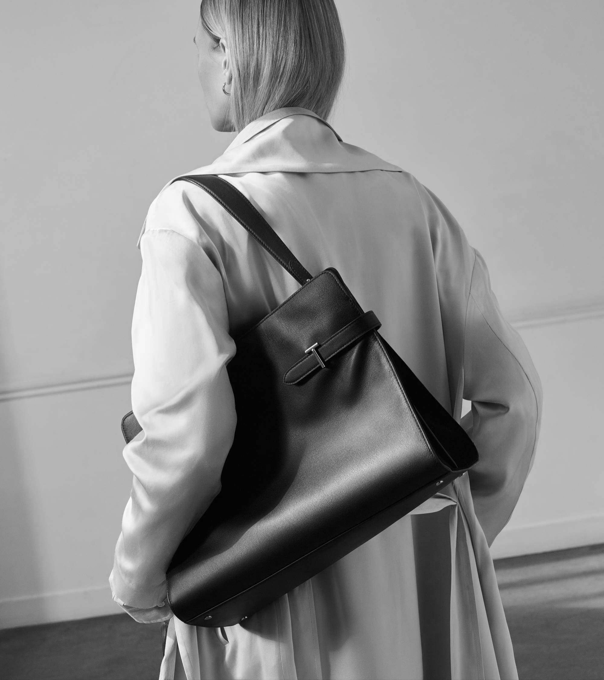 Sac porté épaule modèle maxi Emie en cuir lisse et nubuck