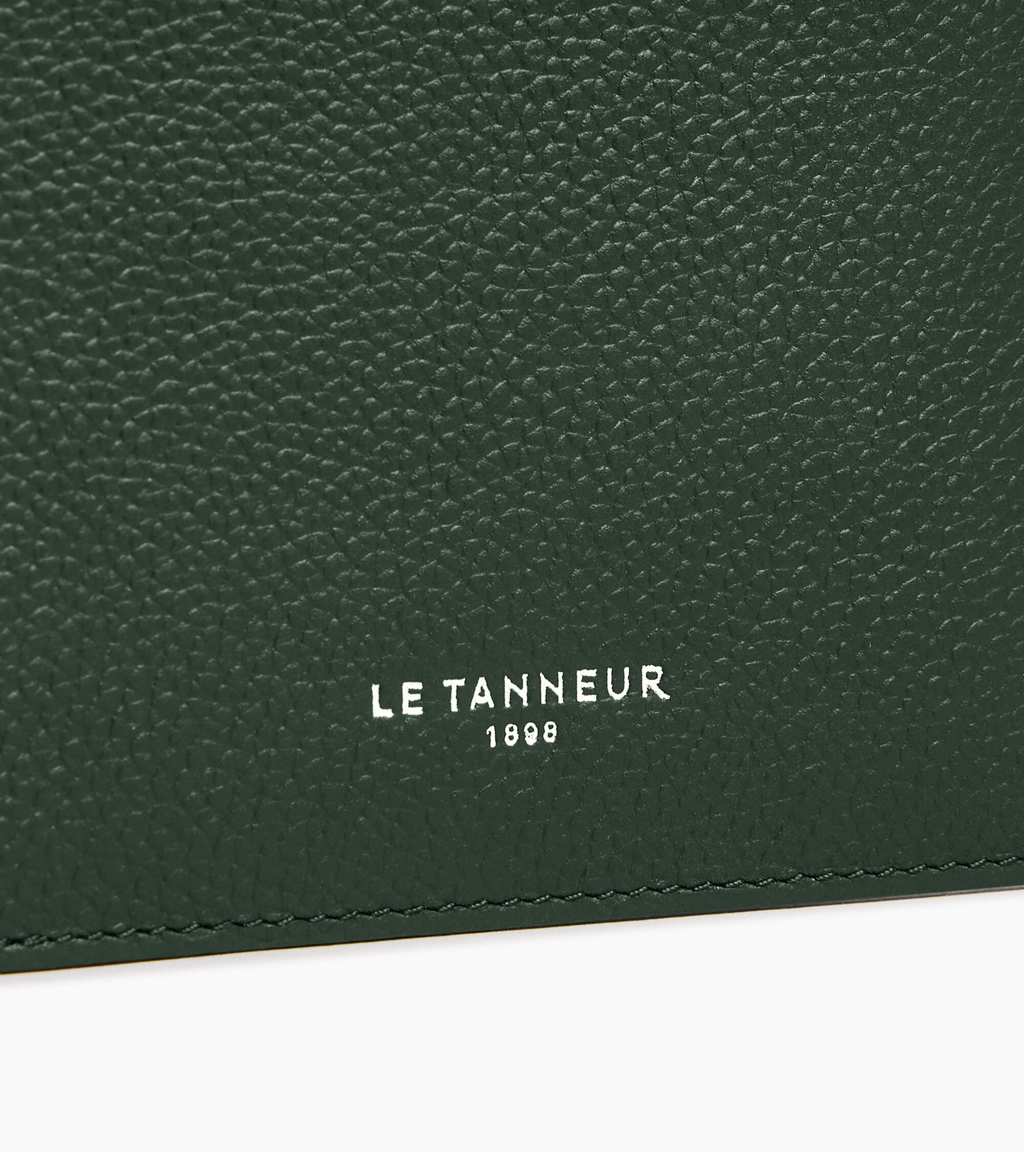 Lucien horizontal card holder in grained leather