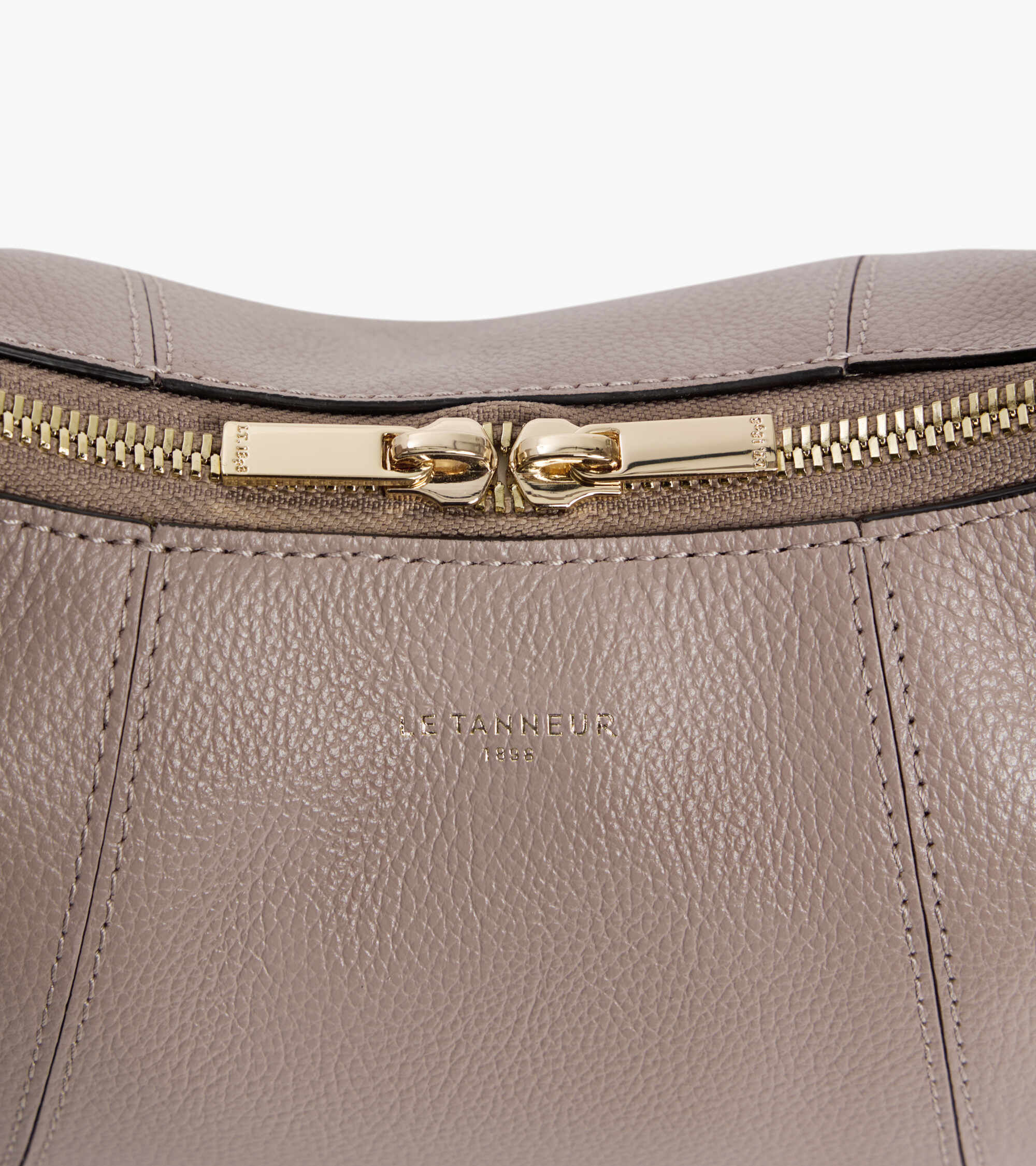 Juliette small hobo bag in grained leather